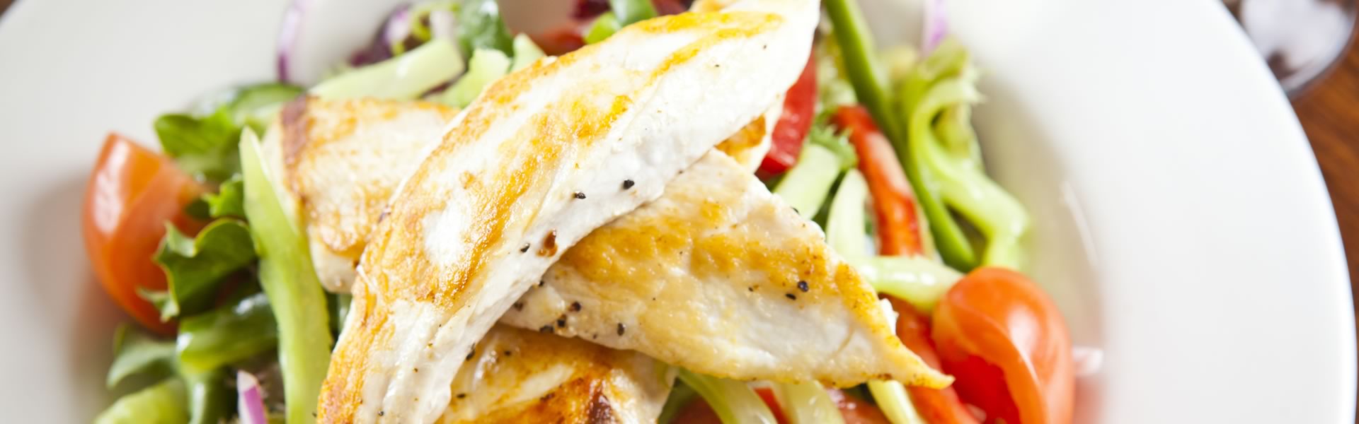 Fish Frenzy, Hobart Tasmania Seafood restaurant serving fish & chips, salad and hot chowder on